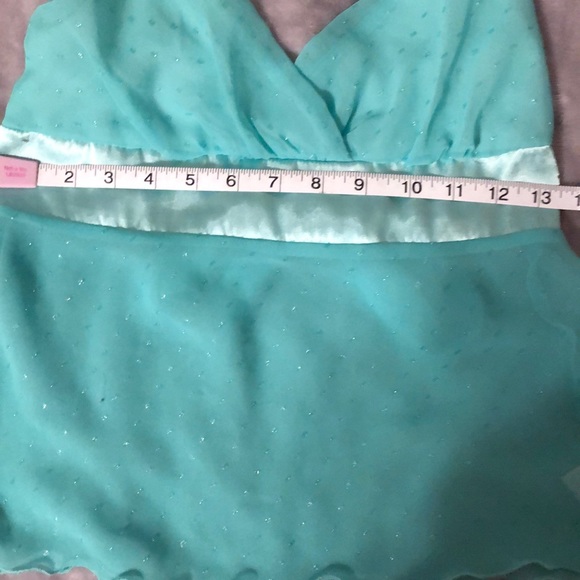 CLOSET CLEANOUT 90’s/Y2K Sparkly Sheer Tank Top - Picture 5 of 7